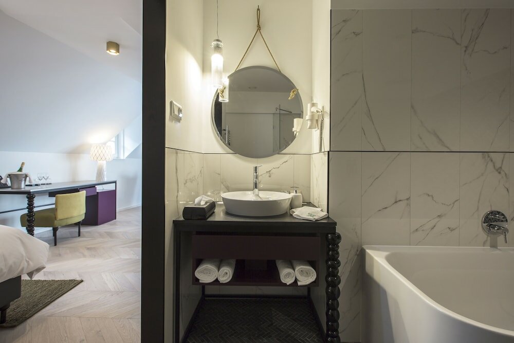 Фото Maison Bistro & Hotel