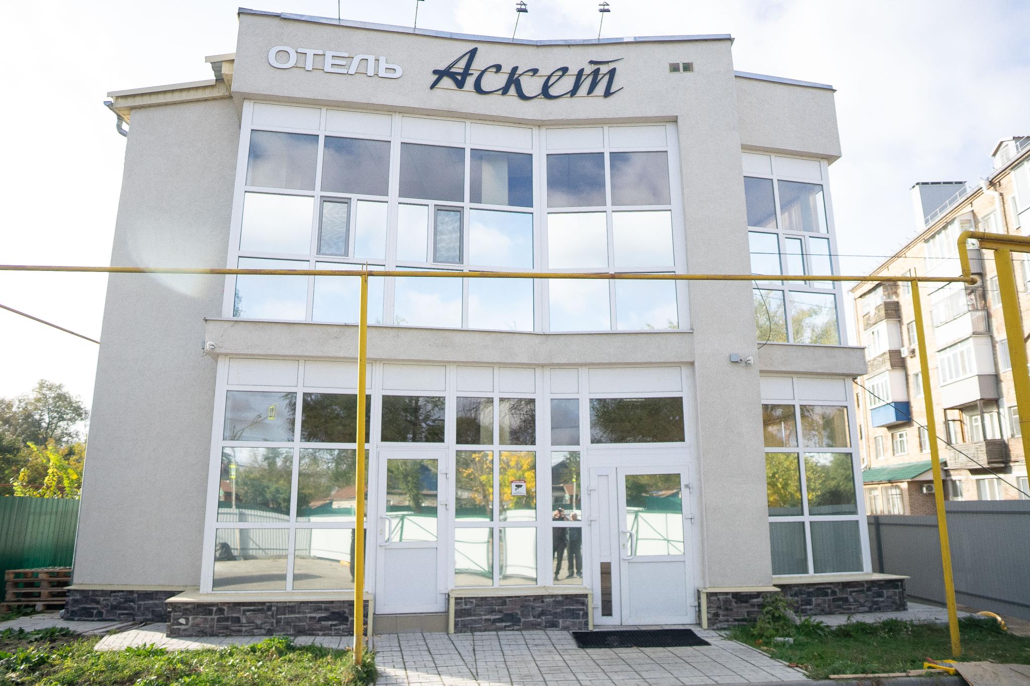 Фото отеля 2