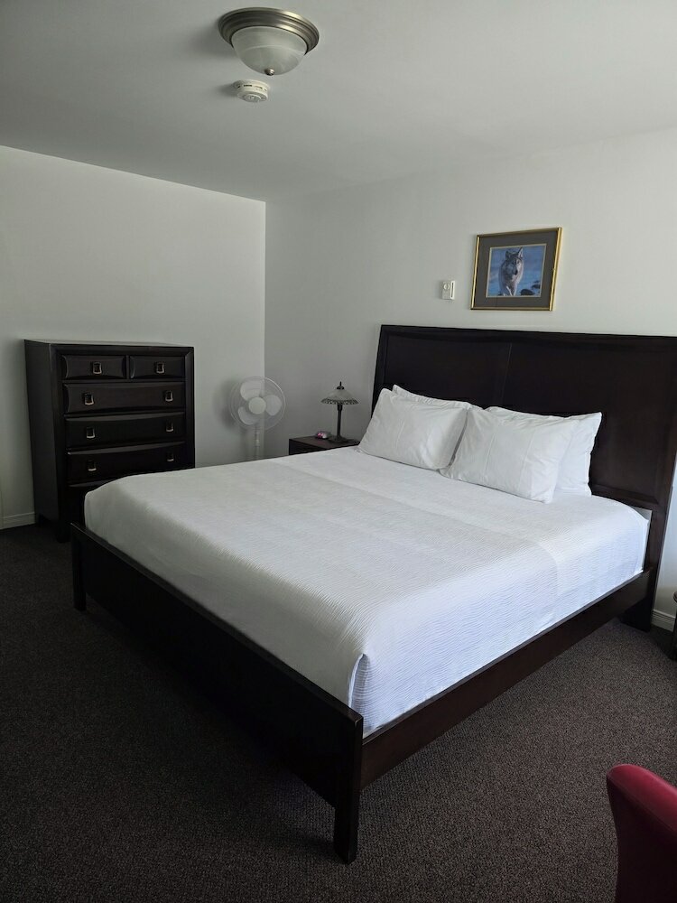 Фото White Fang Motel