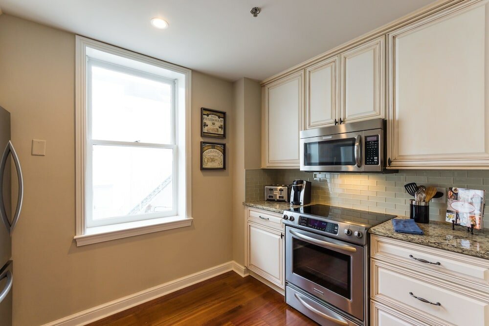 Фото The Quarters on King