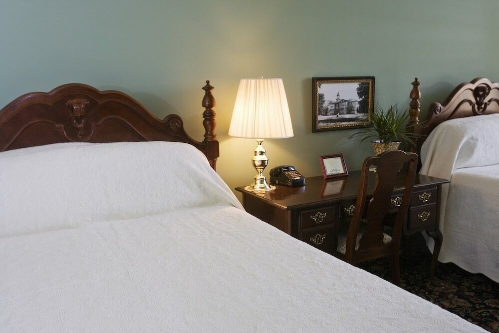 Фото The Weinhard Hotel