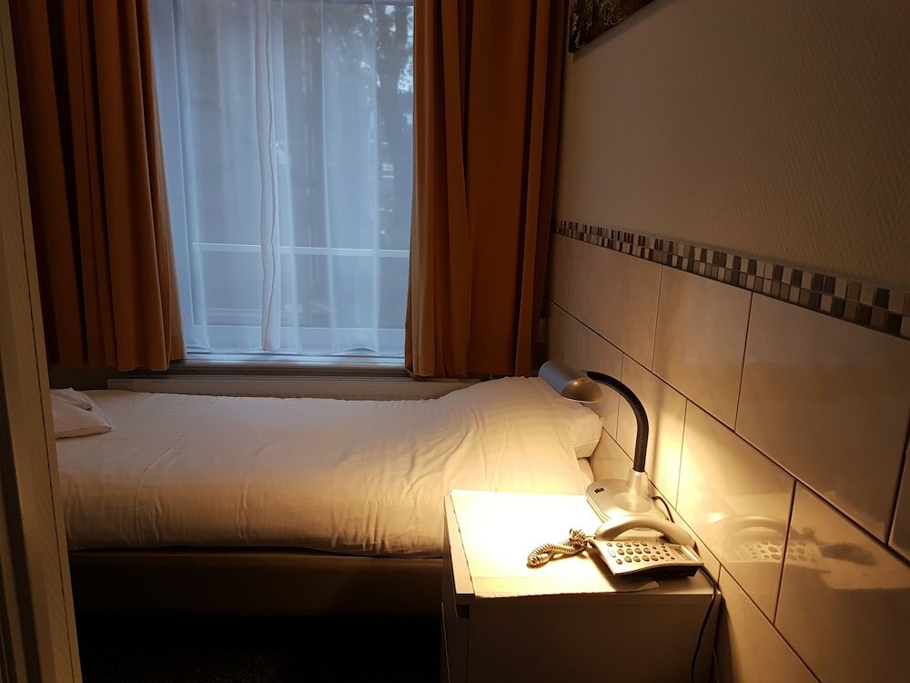 Фото Weber Hotel