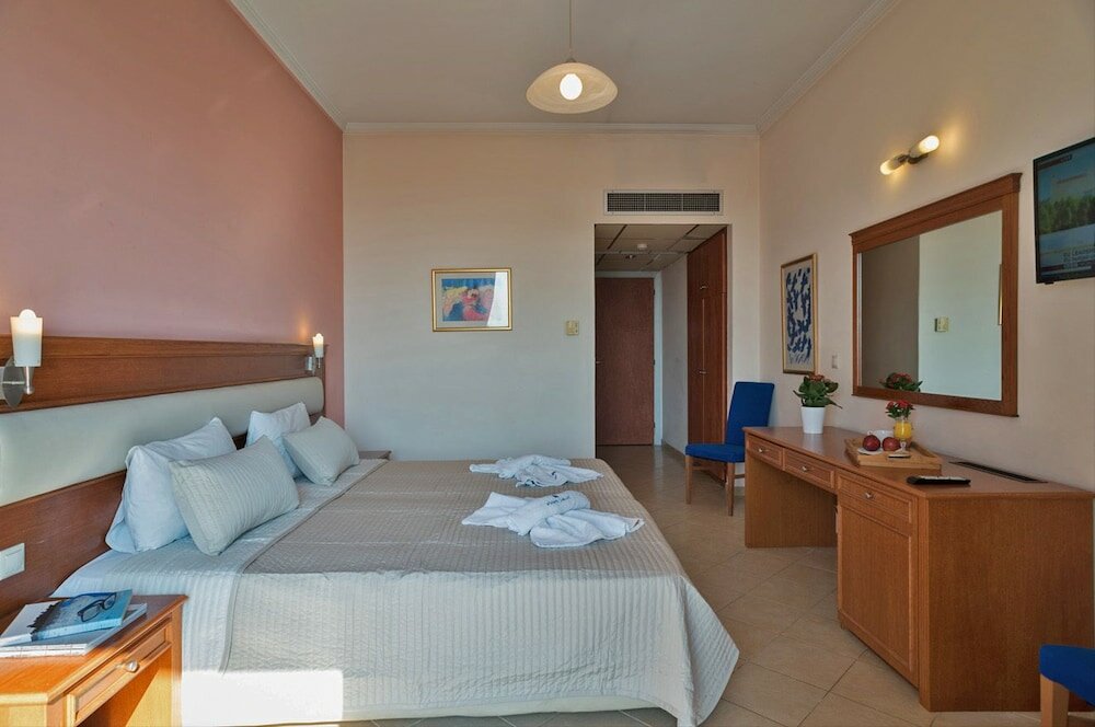 Фото Acharnis Kavallari Hotel Suites