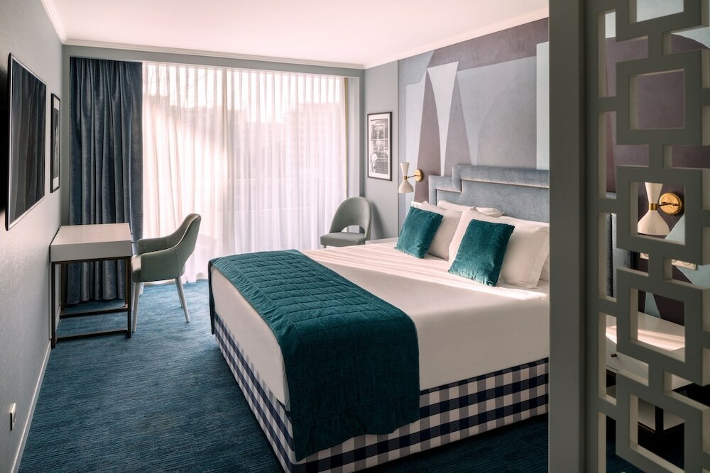 Фото отеля 2