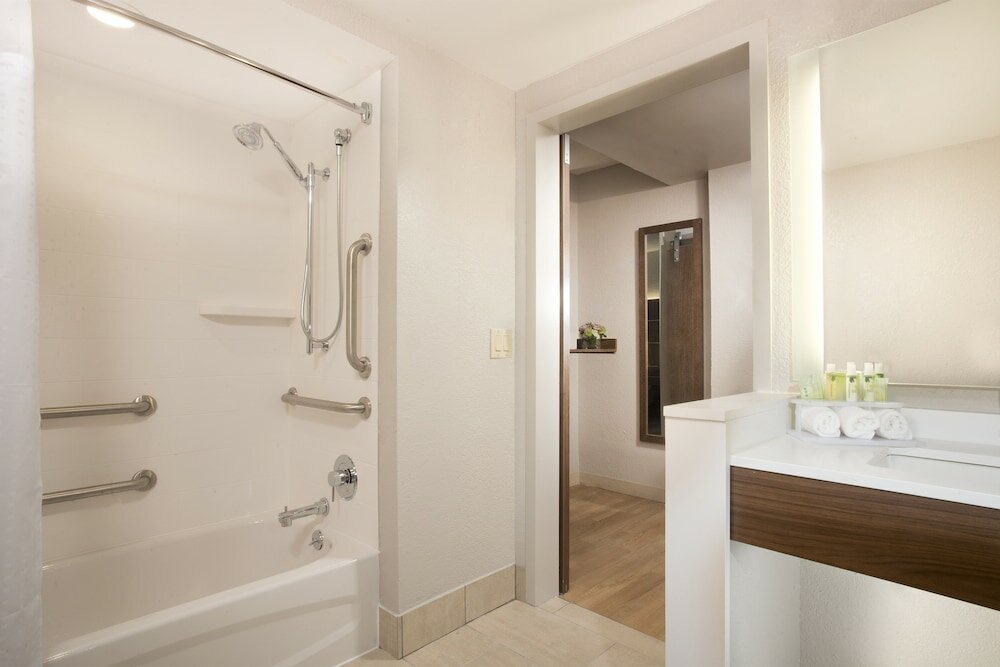 Фото Holiday Inn Express New Orleans Downtown, an Ihg Hotel