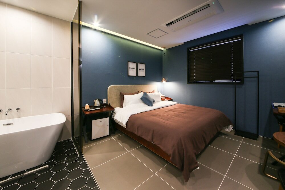 Фото Brown Dot Hotel Yangjeong