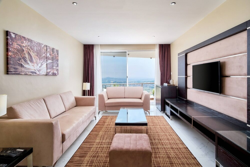 Фото Отель Protea Hotel by Marriott Kampala Skyz