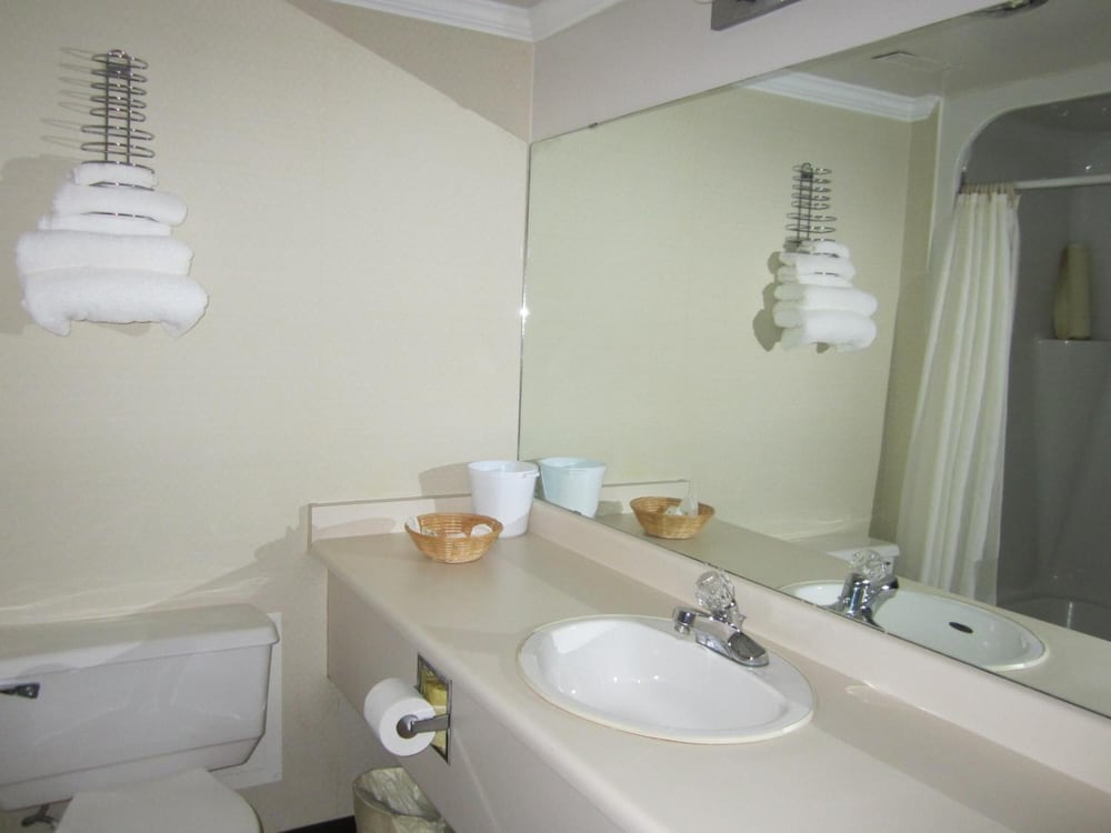 Фото Highliner Plaza Hotel And Conference Ctr