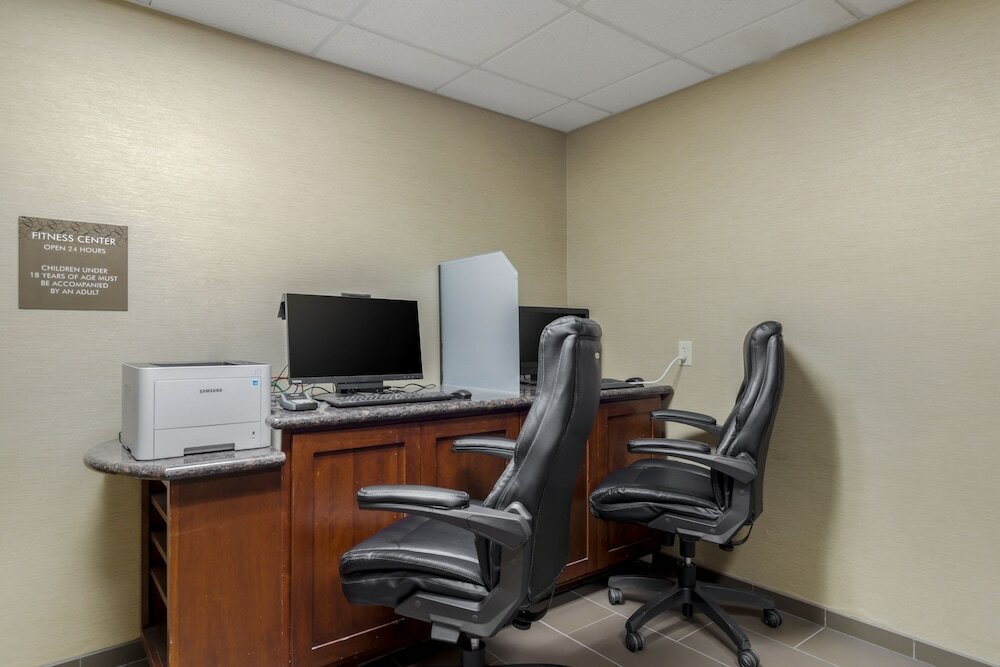 Фото Comfort Suites Pflugerville - Austin North