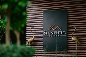 Гостиница Stonehill Suites