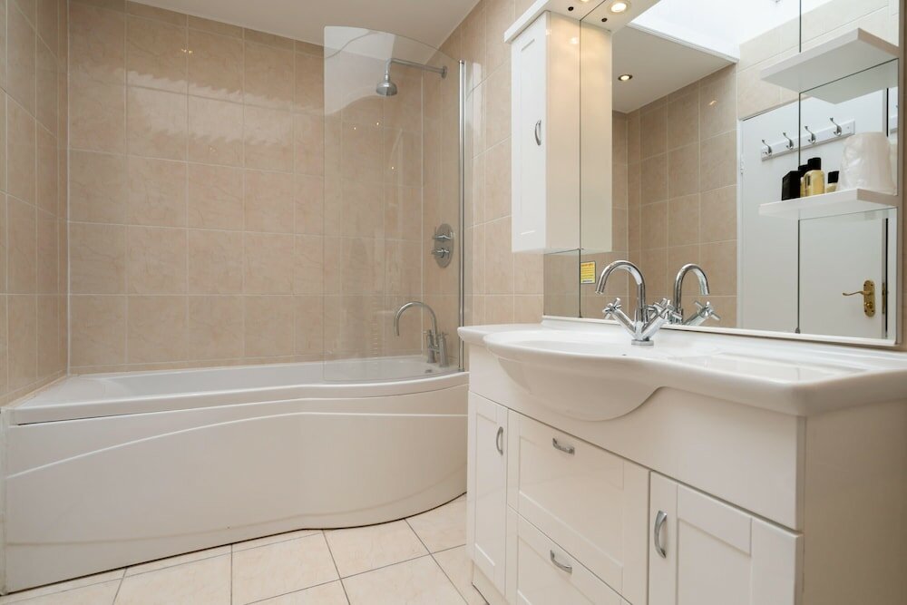 Фото Amsterdam Hotel and A Bar