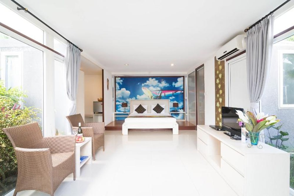 Фото Aqua Bali Villa