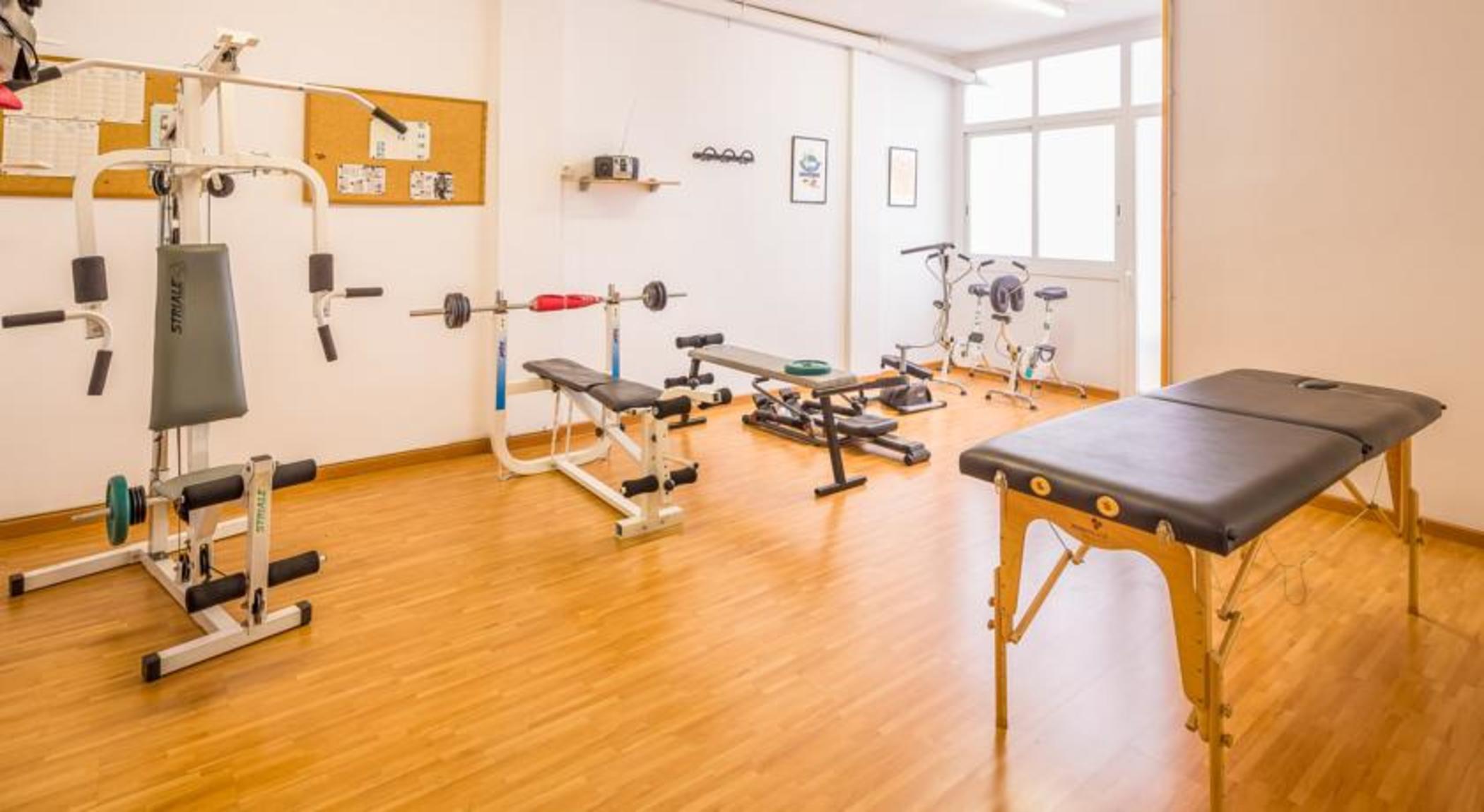 Фото Aparthotel Bertran