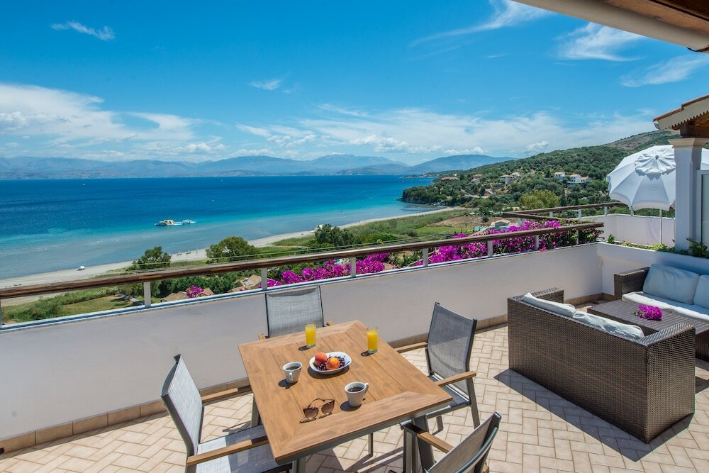 Фото Dionysos Apartments