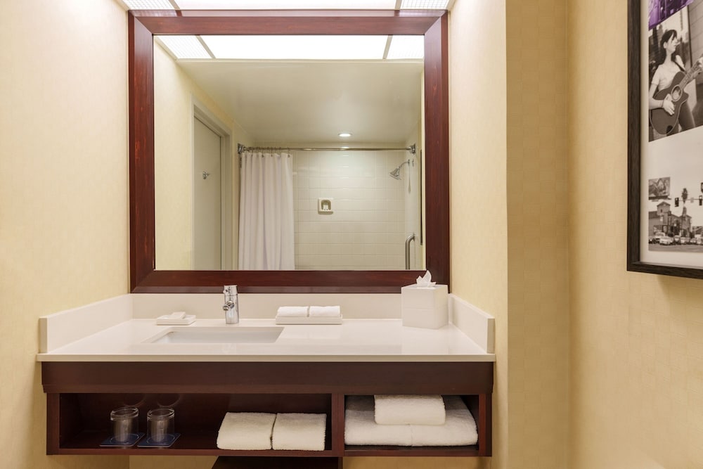 Фото Renaissance Los Angeles Airport Hotel