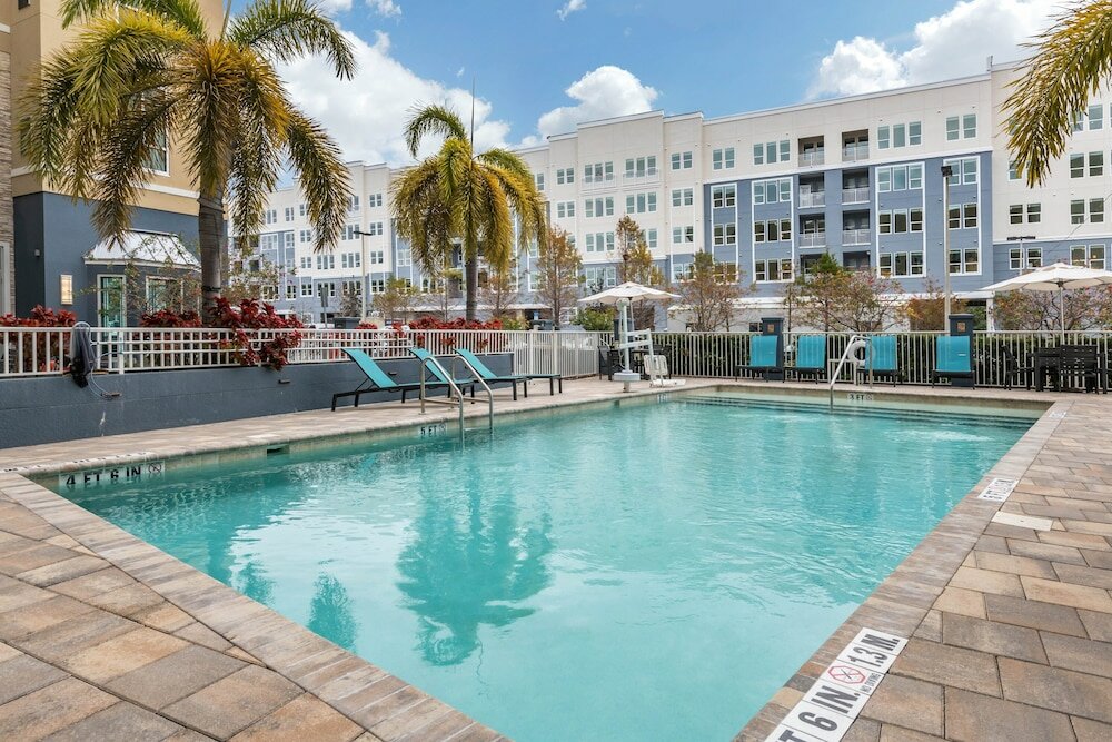 Фото Staybridge Suites St. Petersburg Downtown, an Ihg Hotel