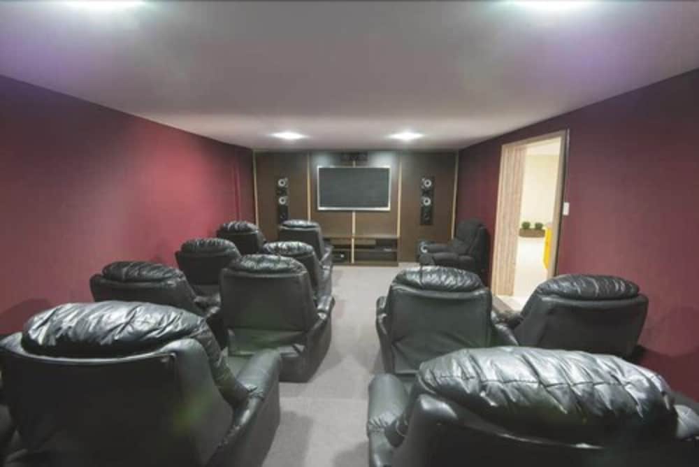 Фото Monte Serrat Hotel