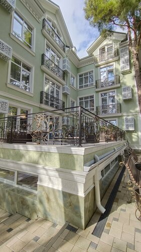 Внешний вид отеля Пушкин в Геленджике, фото 2