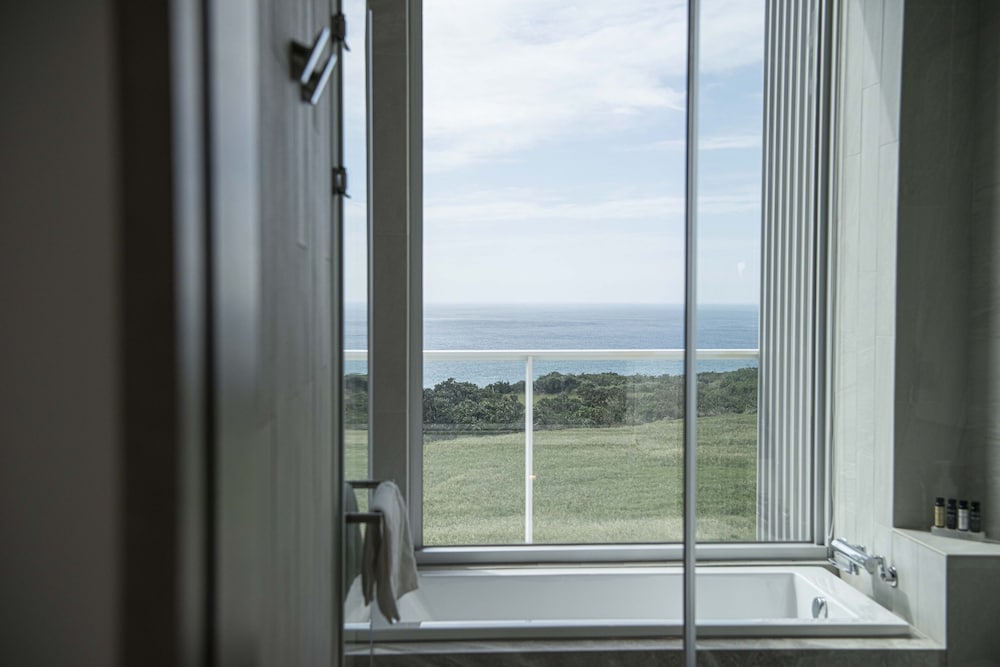 Фото Sunlight on the peninsula