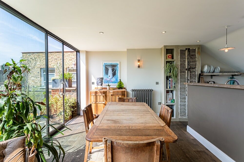 Фото Stunning Penthouse Apartment Near Battersea Park