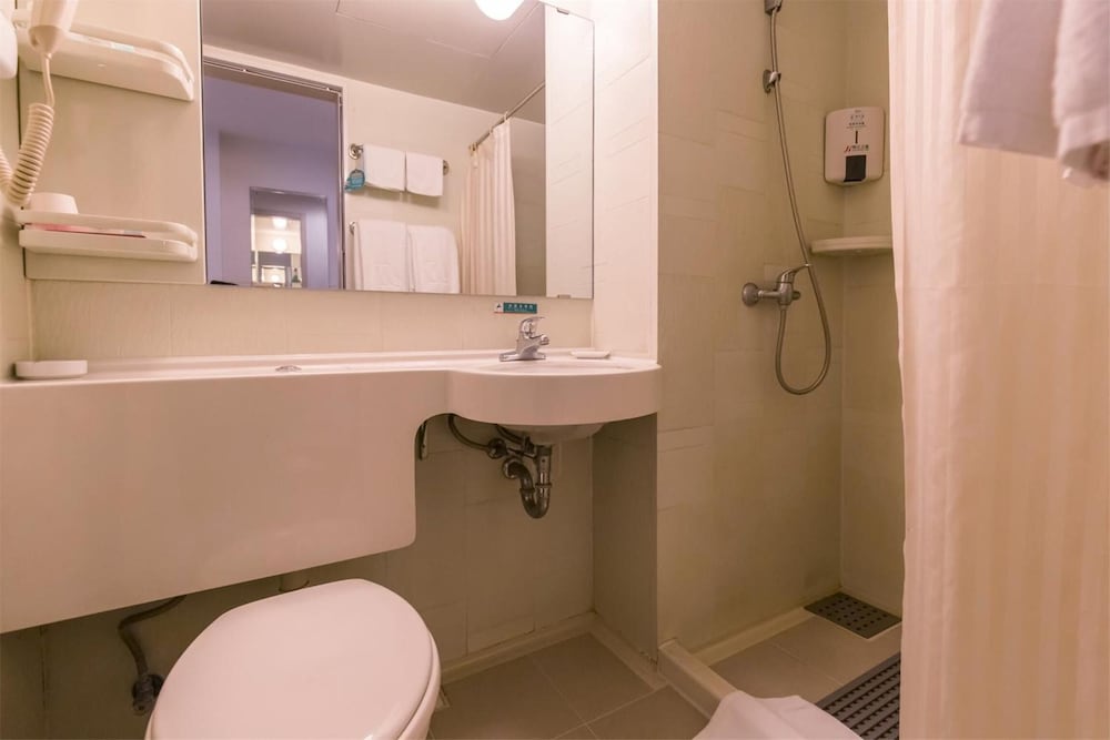 Фото Jinjiang Inn Shenyang Zhongshan Square The First Hospital of China Medical University