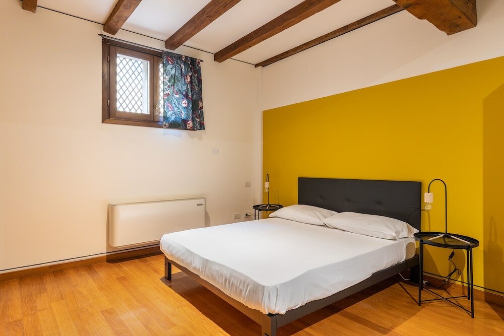 Фото Strada Maggiore Apts by Wonderful Italy