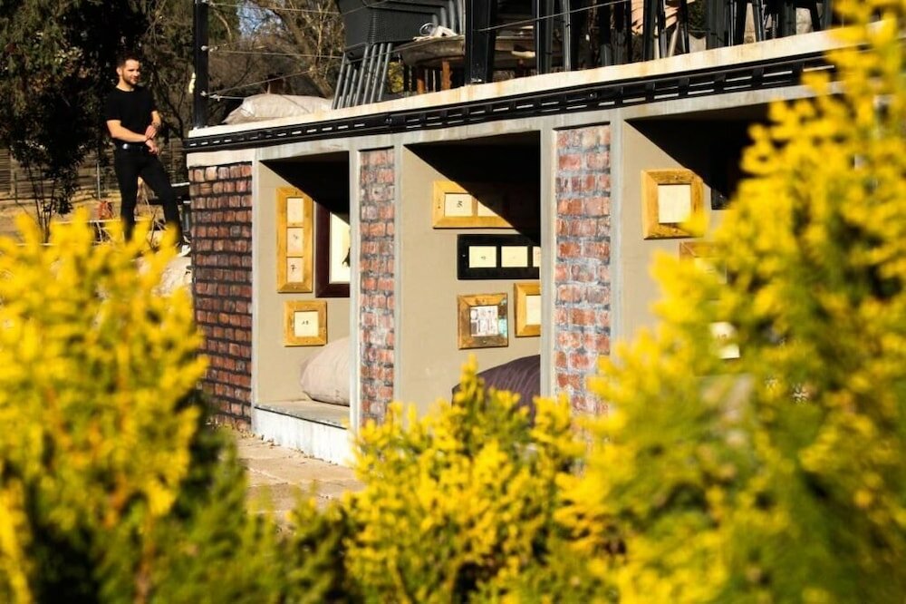 Фото Four20 Bespoke Hotel