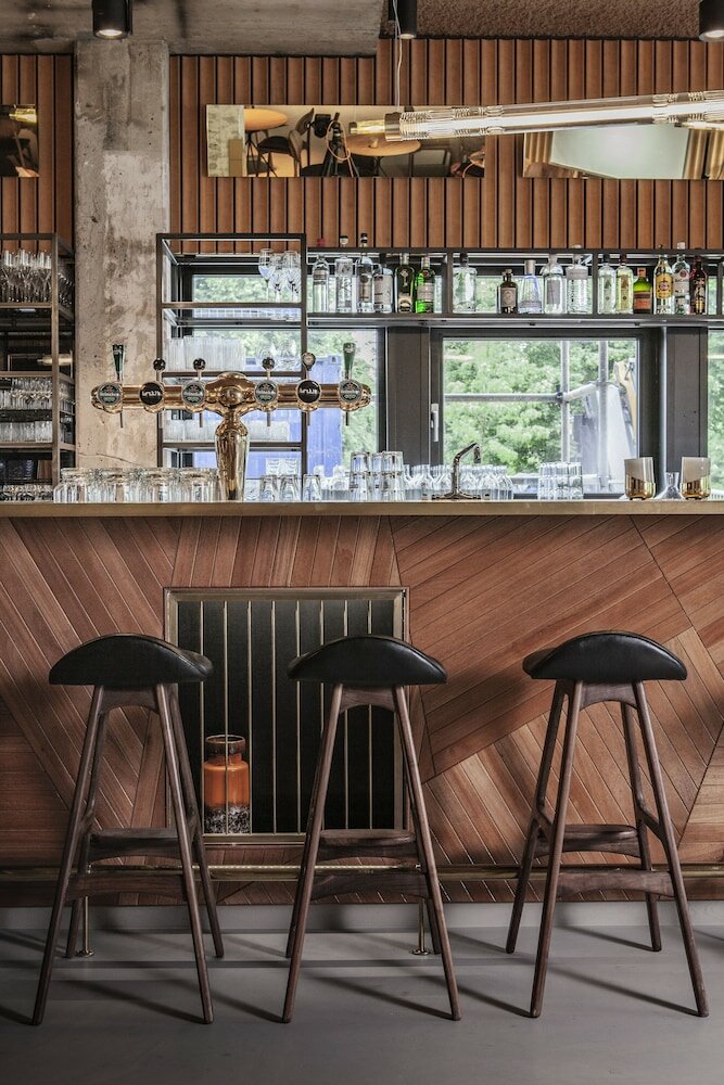 Фото Hotel V Fizeaustraat