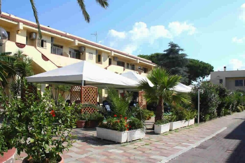 Гостиница Strada Statale 18 Tirrena Inferiore