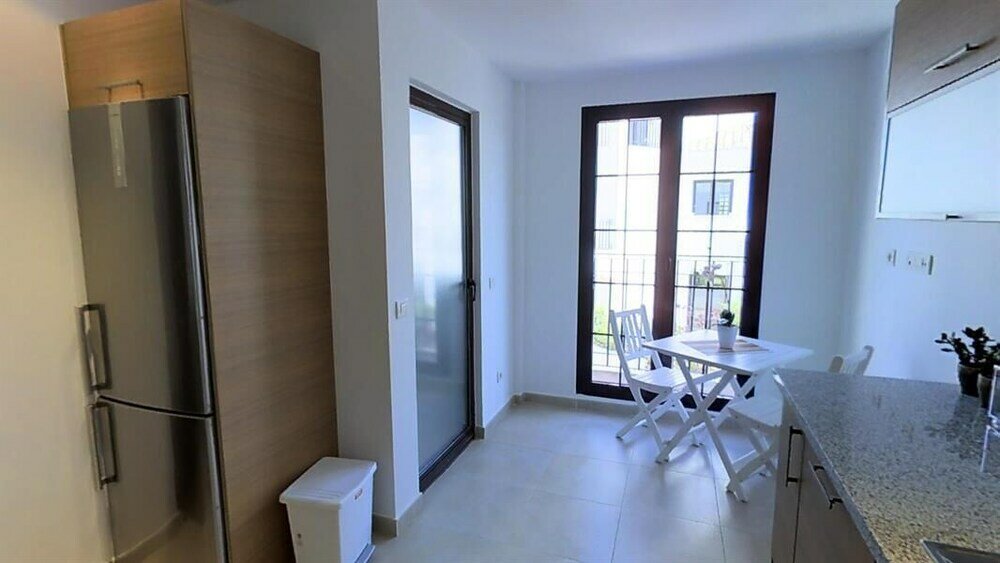 Фото Beautiful Penthouse Near Beach