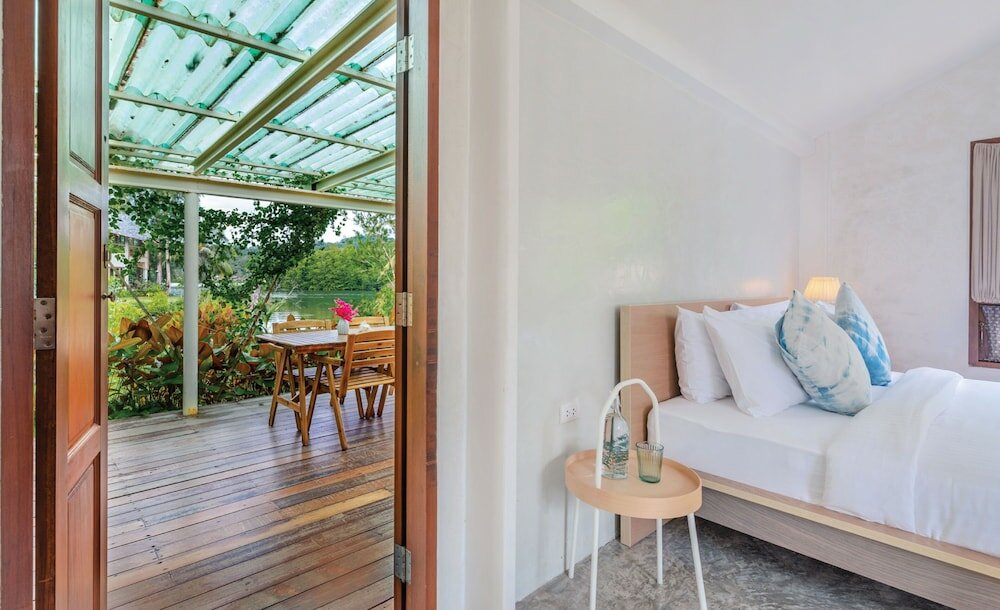 Фото The Little White Bird Traveller Hostel