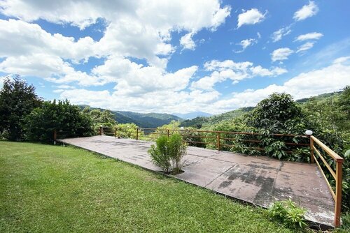 Гостиница Oyo Home 90318 Tambunan Nature Lodge