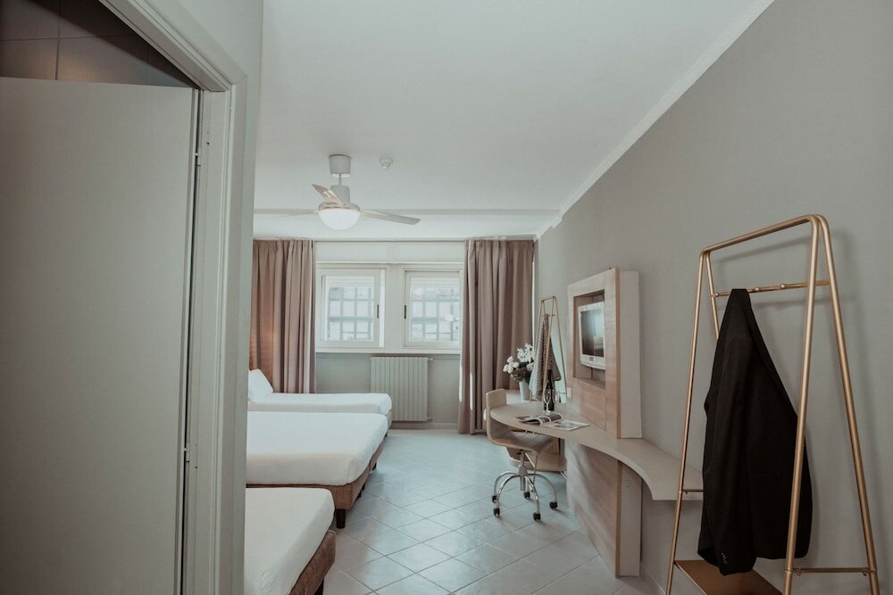 Фото Hotel Marisa