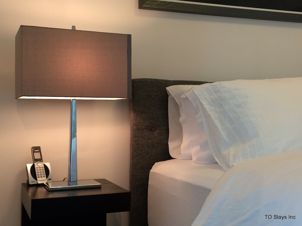 Фото To Stays - York and Lakeshore