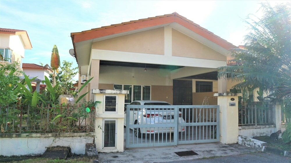 Фото Oyo 90300 D'hitech Home