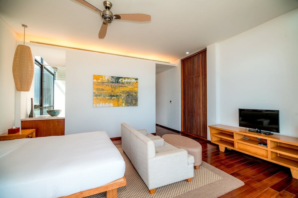 Фото Beachfront Villa Danang Beach