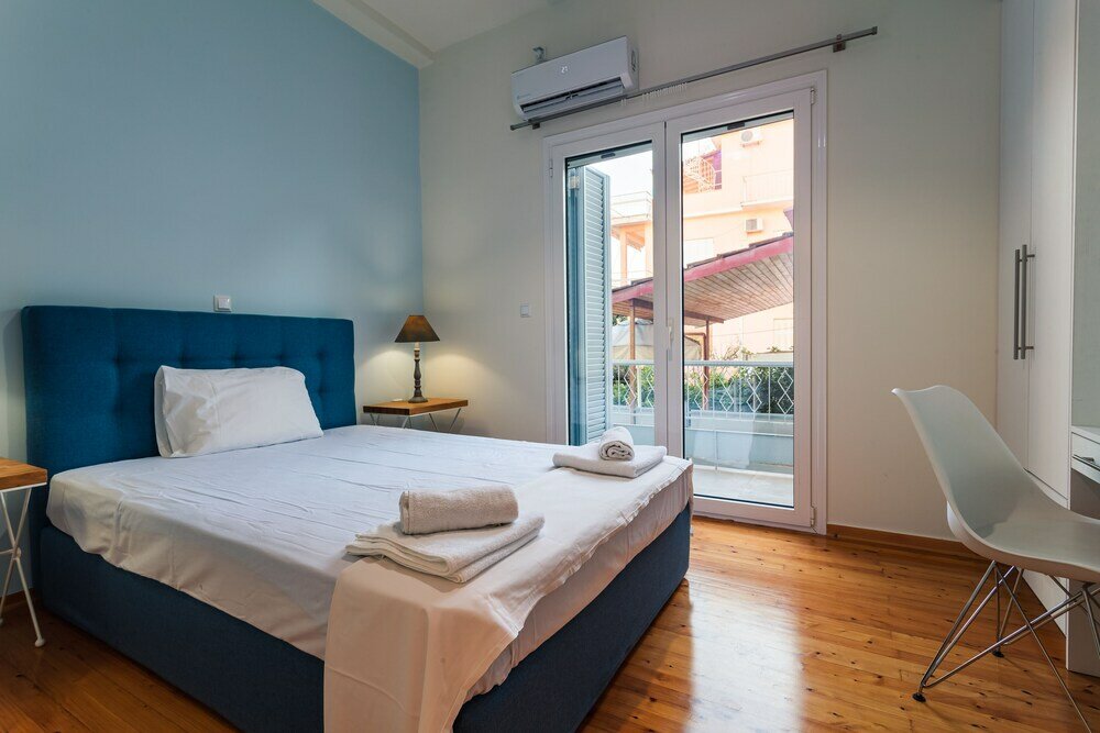 Фото Upscale Modern Escape in the Historic Center