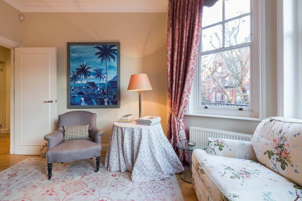 Фото Long Stay Discounts - Charming 1 bed Apt, Chelsea
