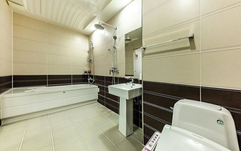 Фото Yeosu Hotel Provence