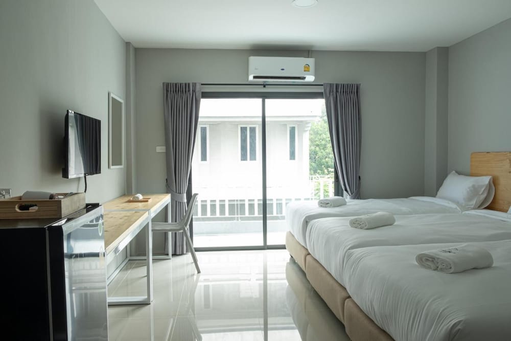 Фото Fine Bed Hotel