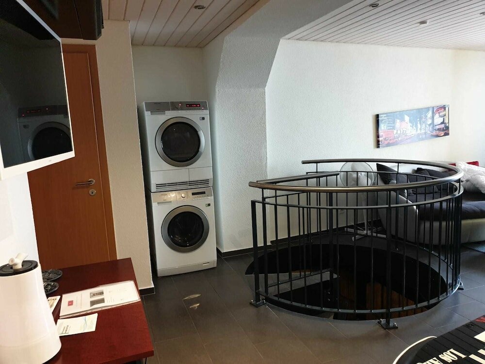 Фото 3 Bedroom Apartment at Lake Constance