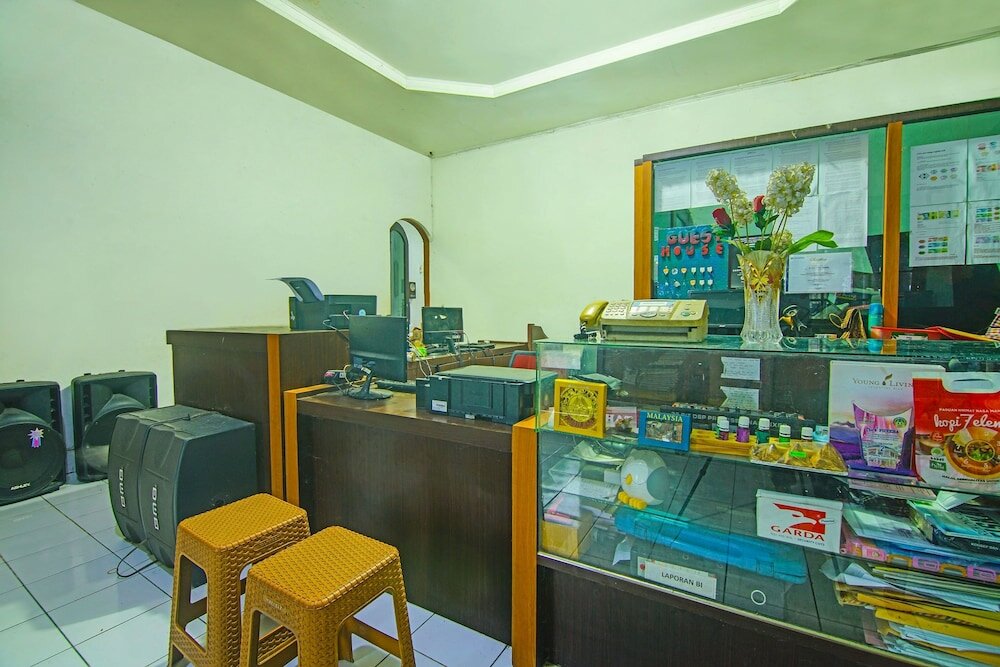 Фото Oyo 91730 De' Mande Homestay Syariah