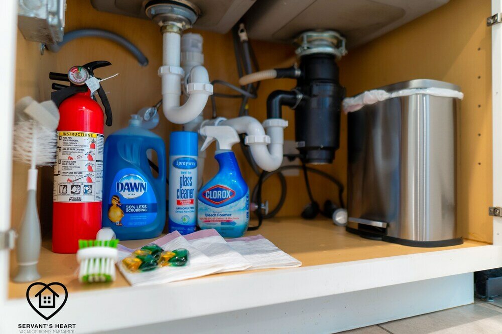 Фото Lakeview Luxury 9 Bedroom & 5 Bathroom w Private Pool