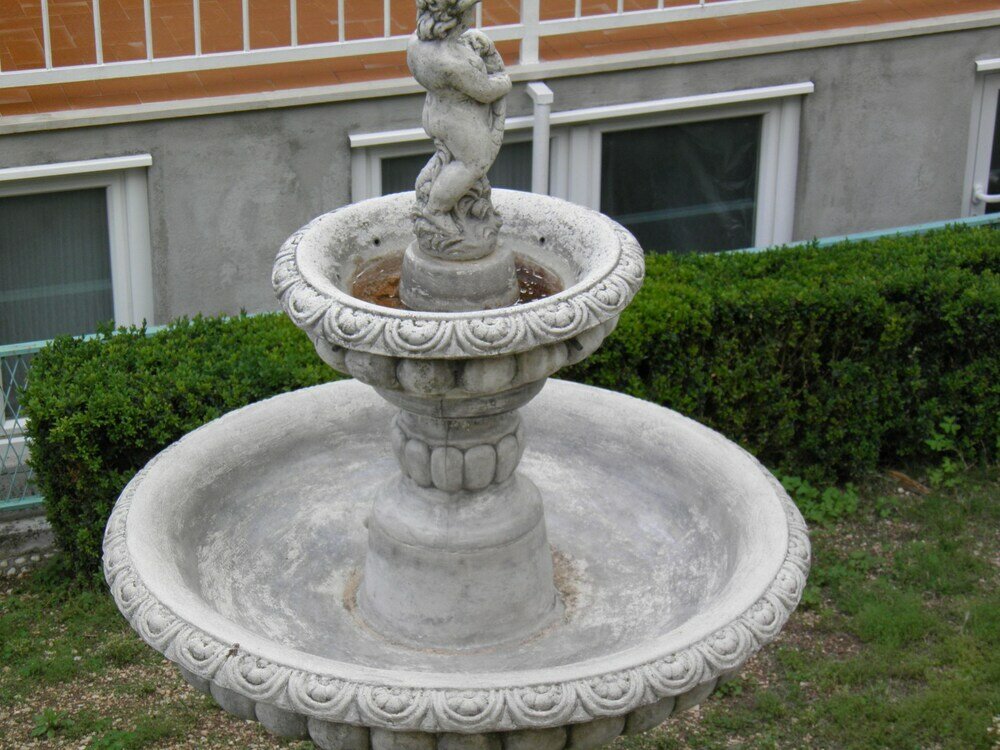 Фото Angela - With Beautiful Courtyard - Sa3