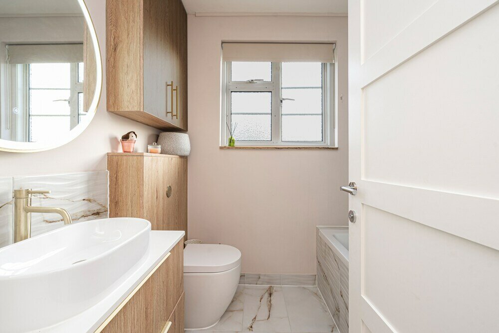 Фото Charming Chiswick Flat by Underthedoormat