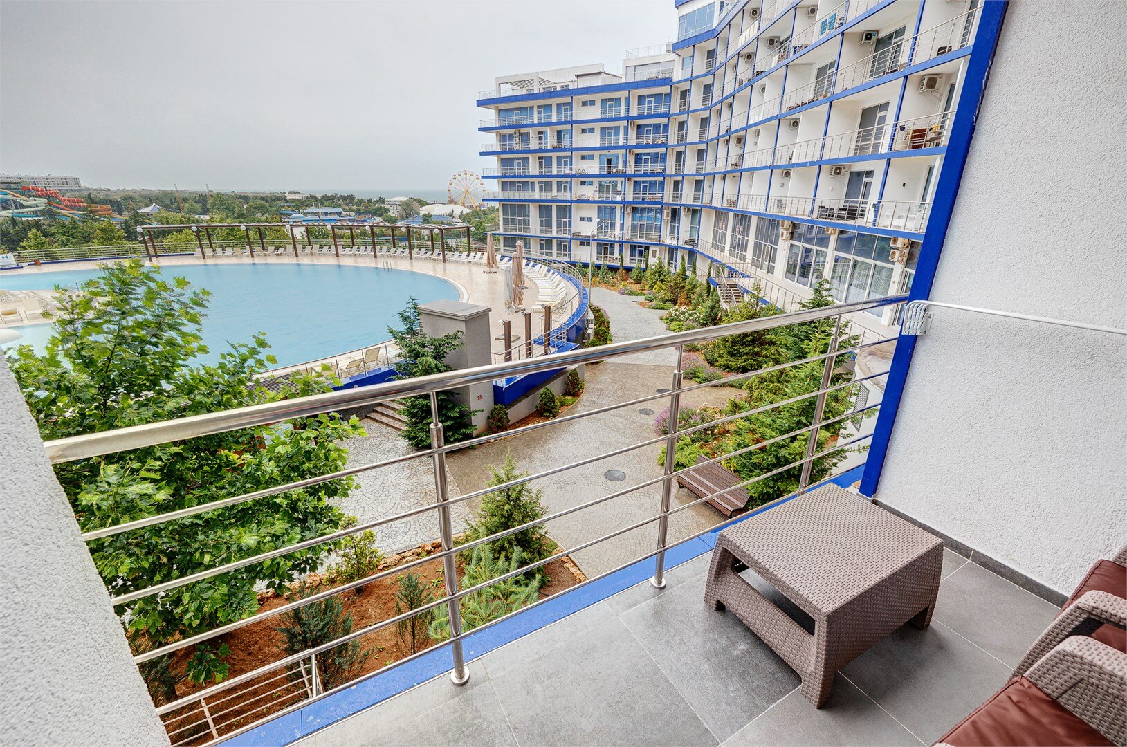 Фото отеля 1