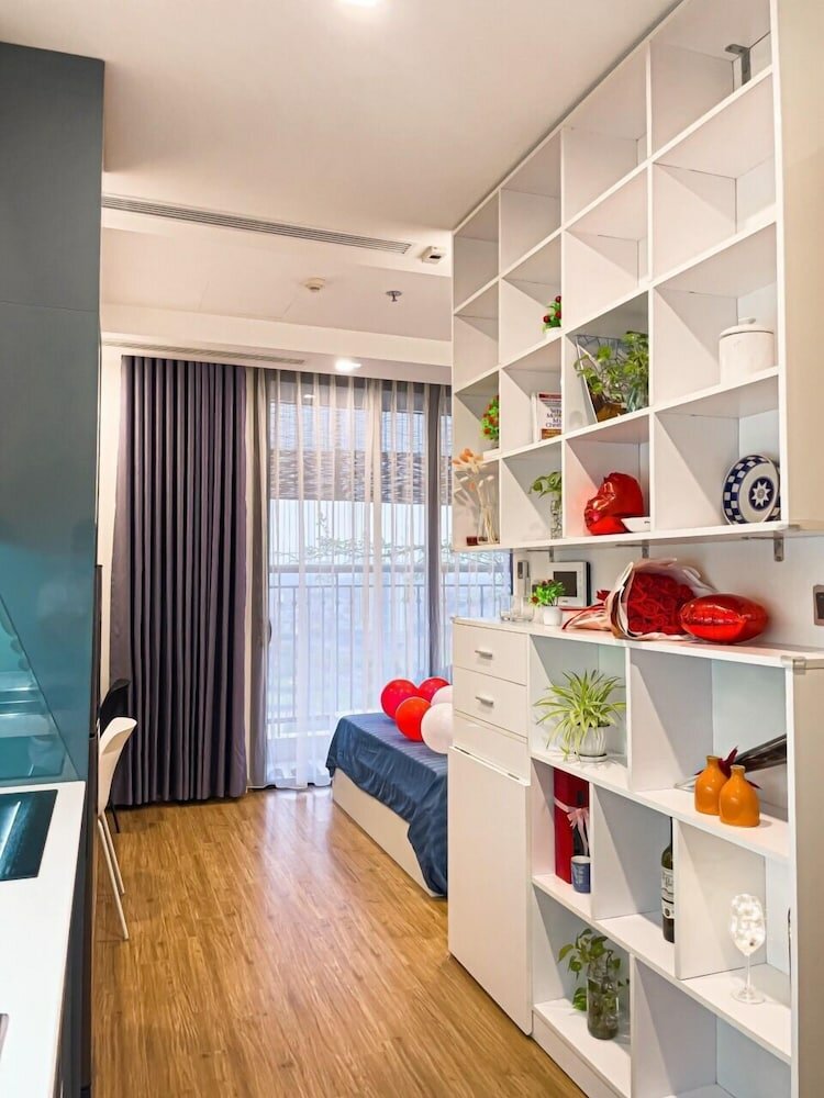 Фото Canh Apartment in Vinhomes Green Bay