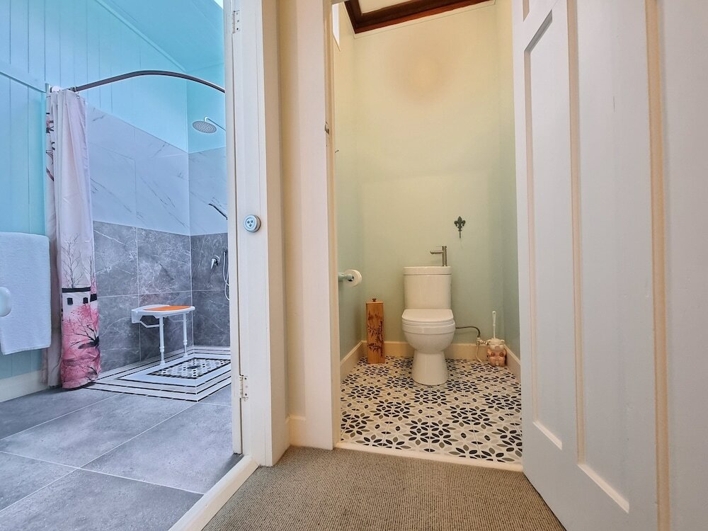 Фото 4 Bedroom Character House Papakura