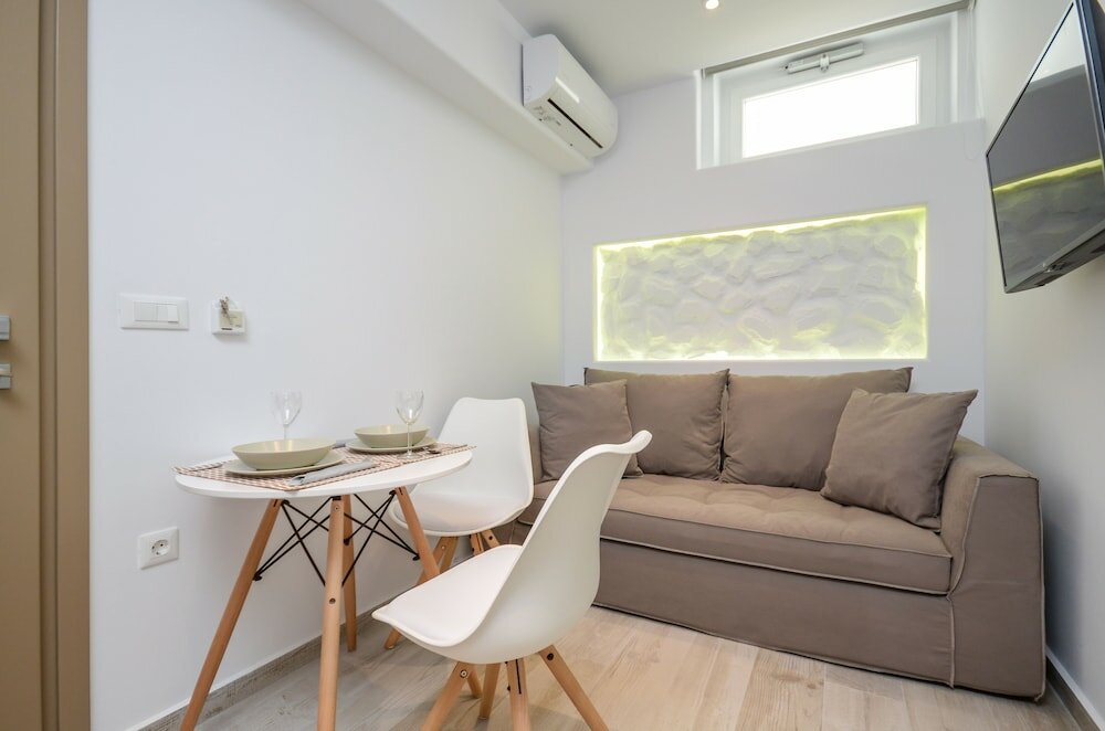 Фото Elegant Apartments