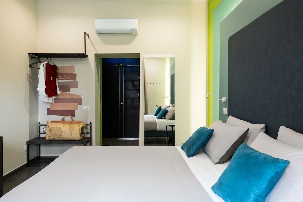 Фото Circle In The Square